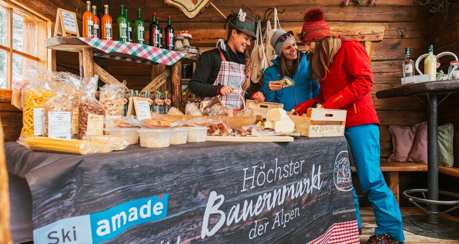 The highest farmer's market in the Alps in Ski amadé.